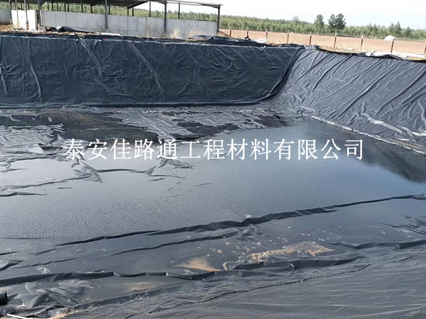養(yǎng)殖防滲膜鋪設(shè)不當：隱患重重，影響深遠